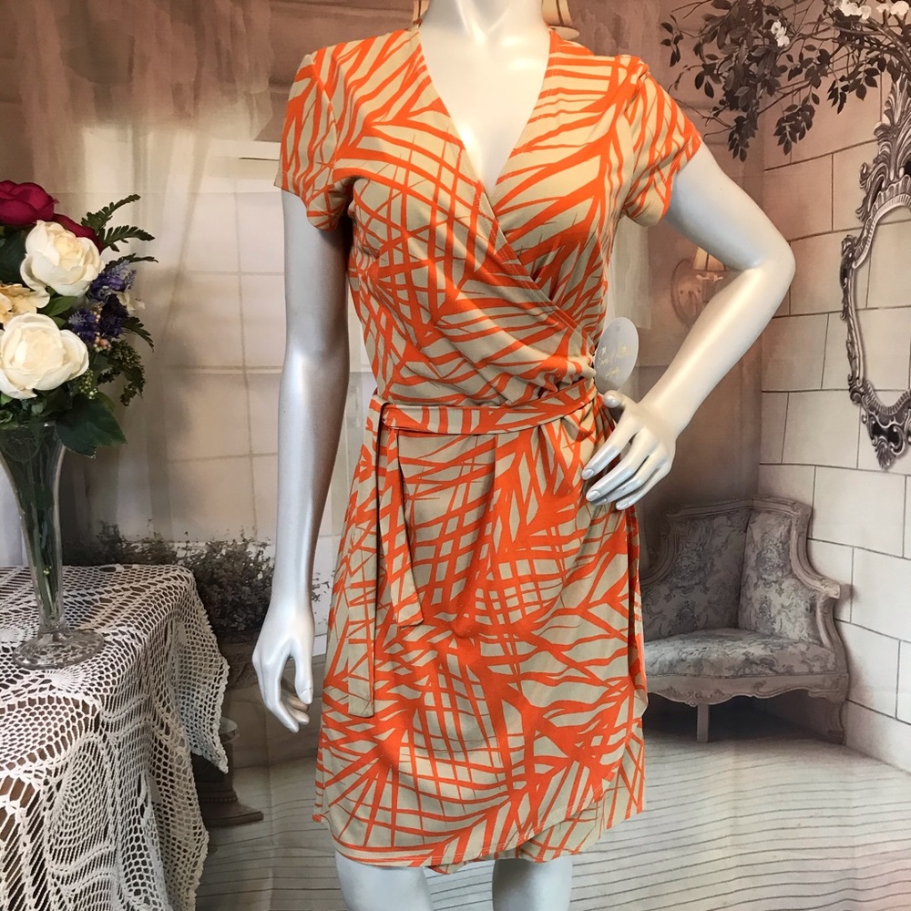 New! Emma & Michelle knit wrap dress Sz M